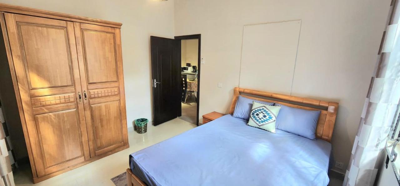 Number 5, Pebble Bay Appartments 格兰贝伊 外观 照片